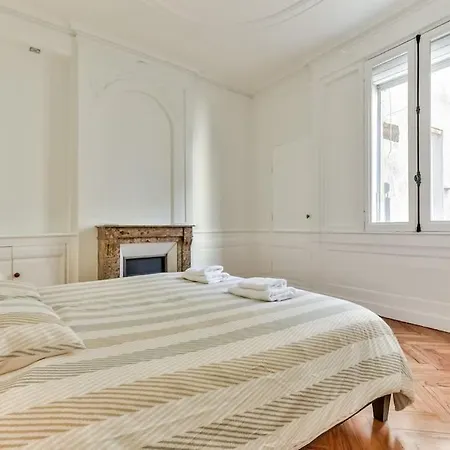 Daire Superbe T2 De 70m2 Dans Le Centre Historique Bordeaux